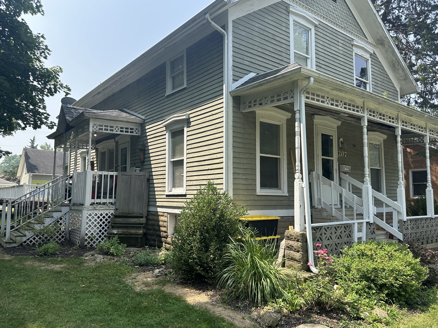Homes for sale in Fairbury, IL | 207 W Elm St, Fairbury, IL 61739 | MLS# 12709413