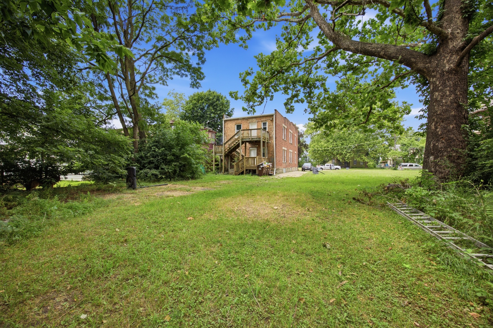 3rd image of 948 S 3Rd St, Rockford, IL 61104 | MLS# 12709550