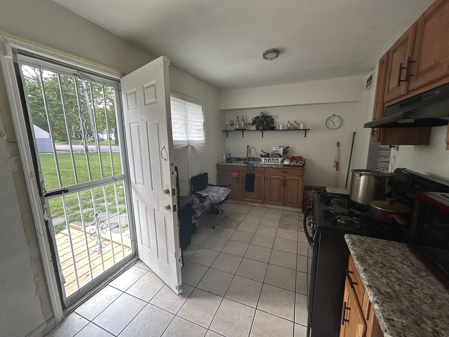4th image of 15100 Honore Ave, Harvey, IL 60426 | MLS# 12709573