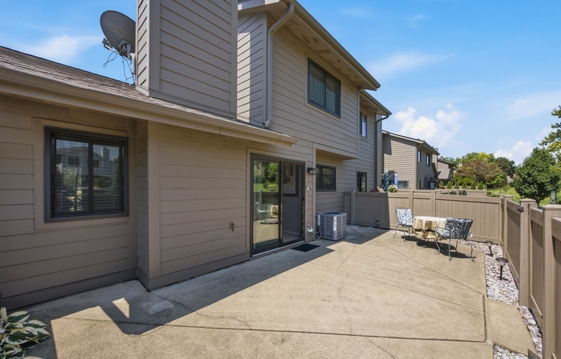 2nd image of 8037 Wildwood Ln, Darien, IL 60561 | MLS# 12709589