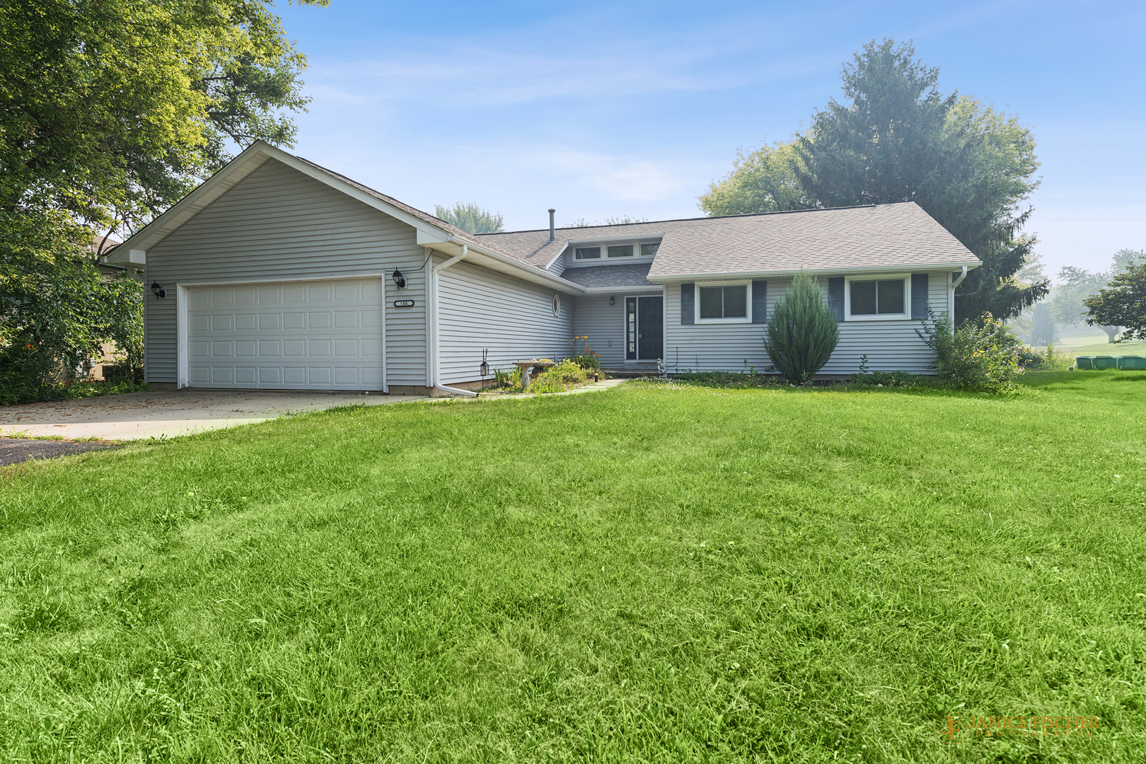 Homes for sale in Poplar Grove, IL | 106 Sequoyah Ct Sw, Poplar Grove, IL 61065 | MLS# 12709611