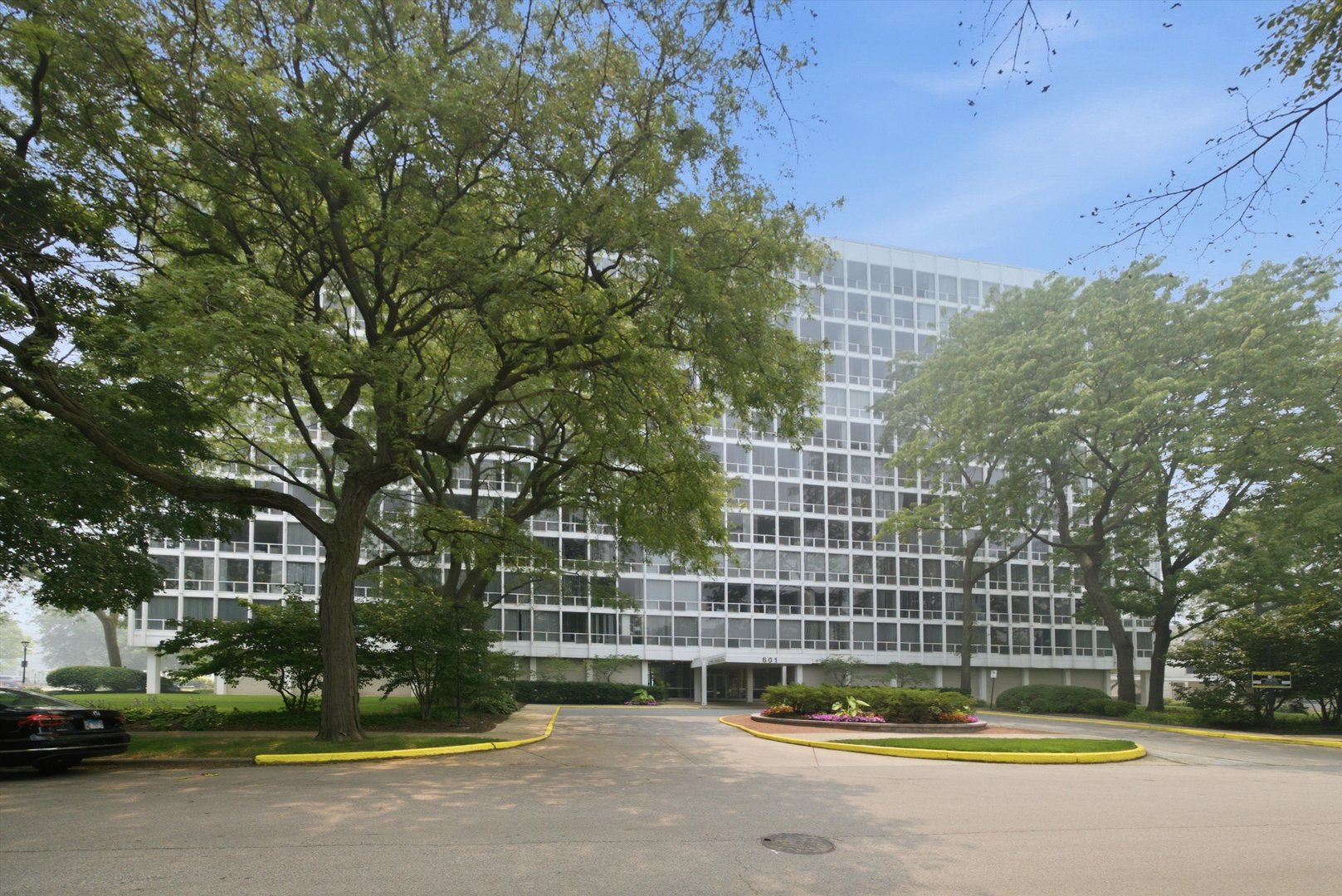 Homes for sale in Chicago, IL | 601 E 32nd St #310, Chicago, IL 60616 | MLS# 12709629