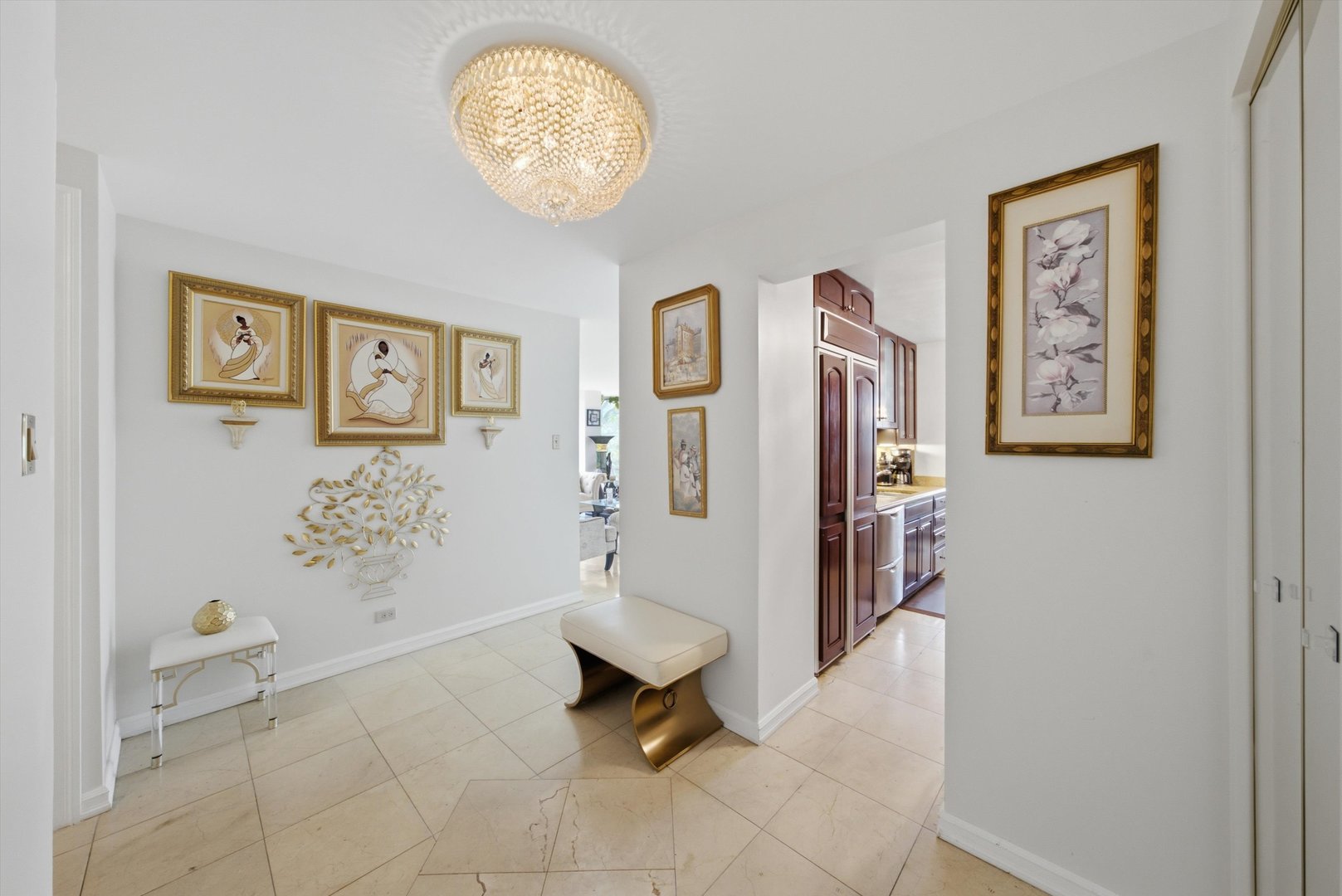 Homes for sale in Chicago, IL | 601 E 32Nd St #310, Chicago, IL 60616 | MLS# 12709629