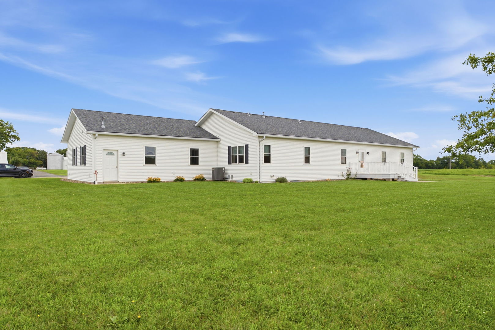 Homes for sale in Aledo, IL | 2127 75Th Ave, Aledo, IL 61231 | MLS# 12709658