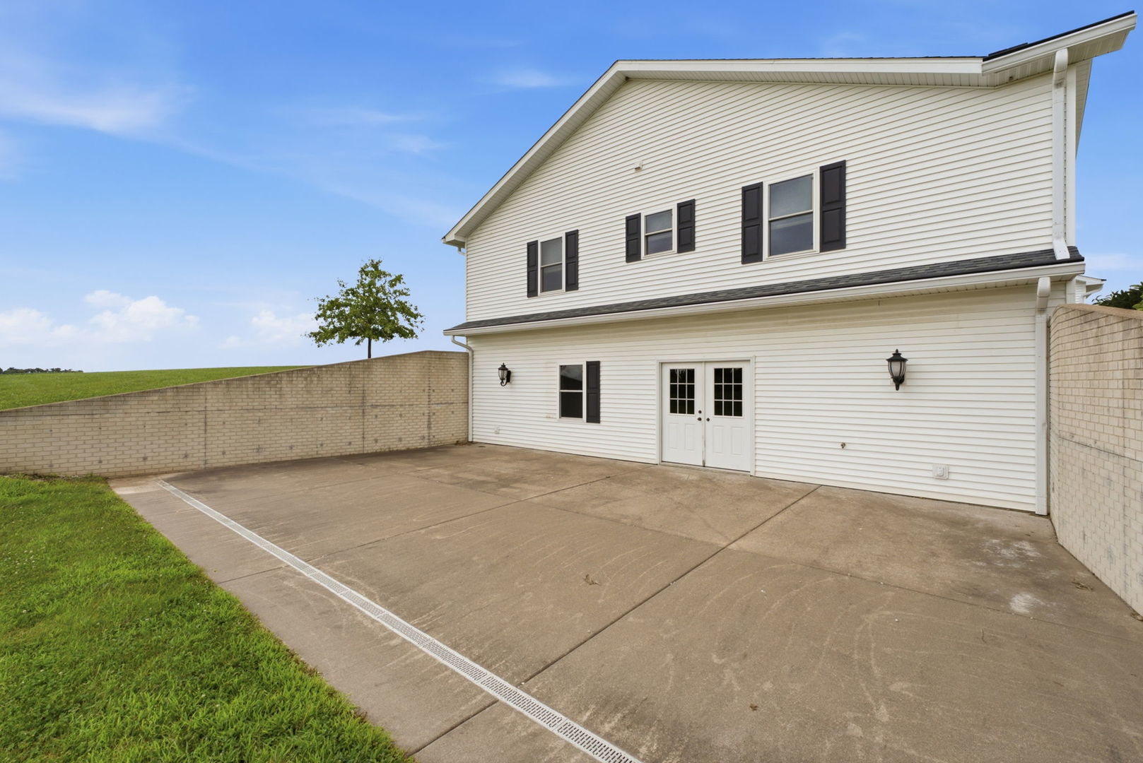 Homes for sale in Aledo, IL | 2127 75Th Ave, Aledo, IL 61231 | MLS# 12709658