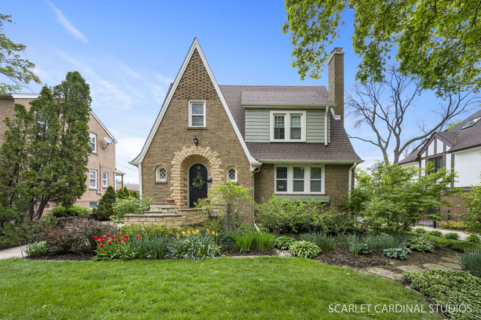 1st image of 821 Howard St, Wheaton, IL 60187 | MLS# 12709730