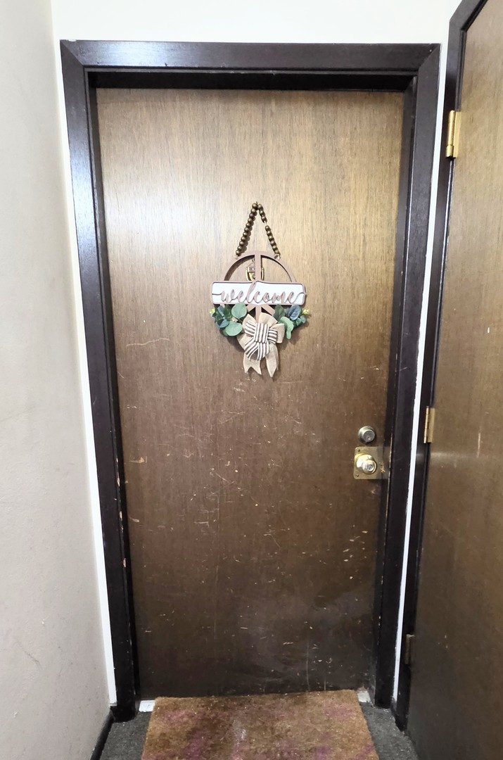 2nd image of 160 Dunteman Dr #102, Glendale Heights, IL 60139 | MLS# 12709737