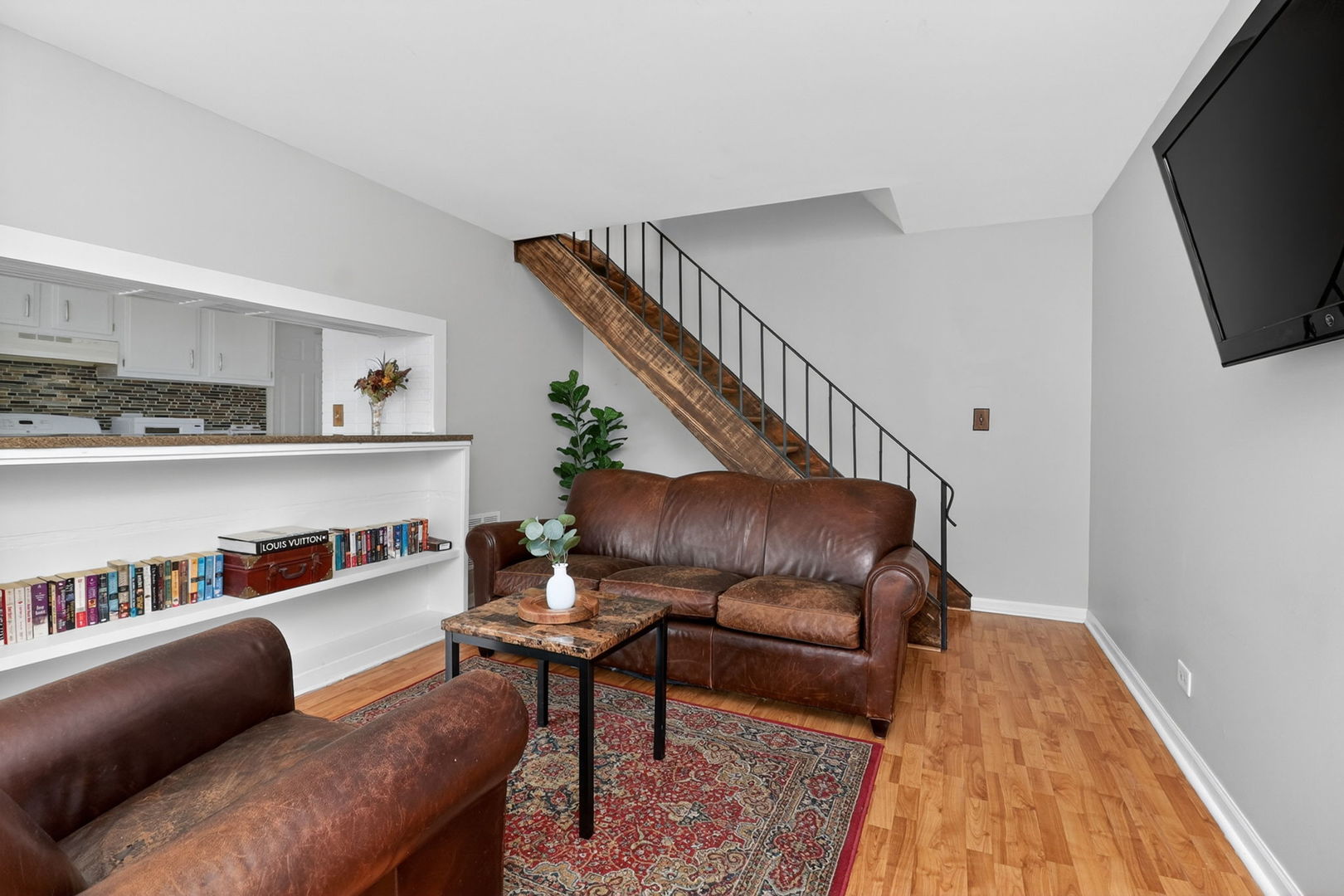 2nd image of 419 Sidney Ave #C, Glendale Heights, IL 60139 | MLS# 12709749