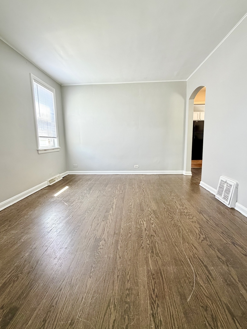 5th image of 17826 School St, Lansing, IL 60438 | MLS# 12709756