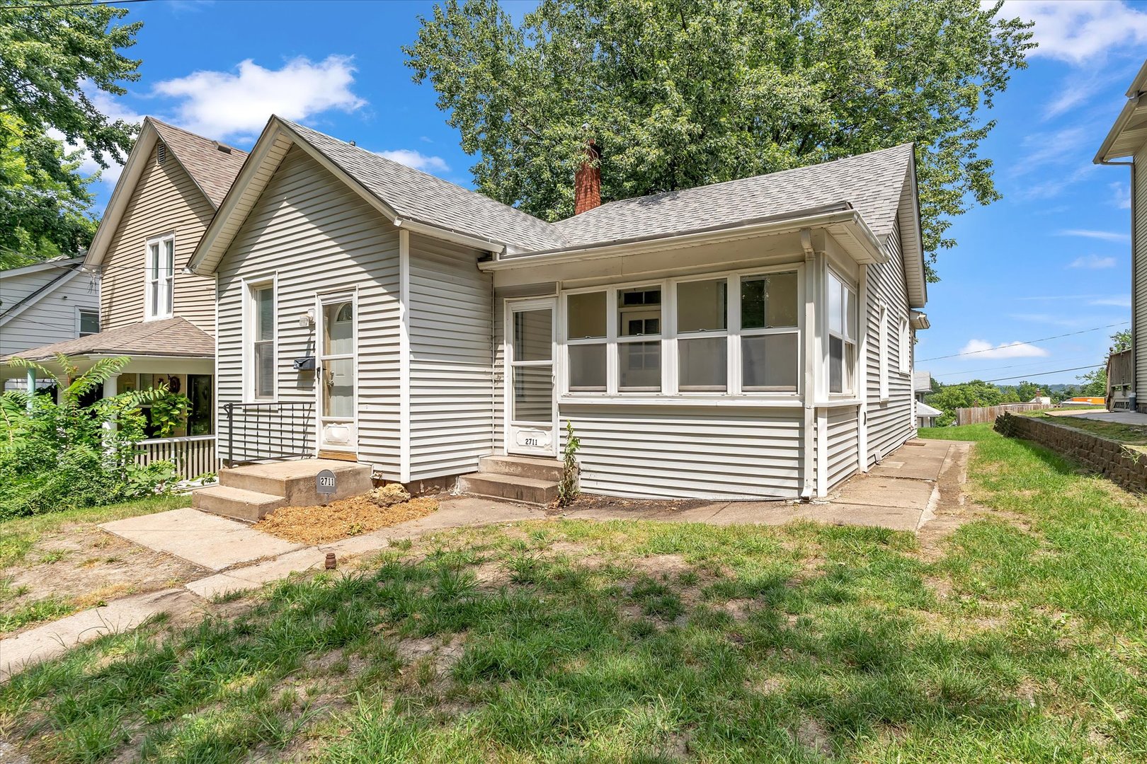 Homes for sale in Rock Island, IL | 2711 9th Ave, Rock Island, IL 61201 | MLS# 12709807