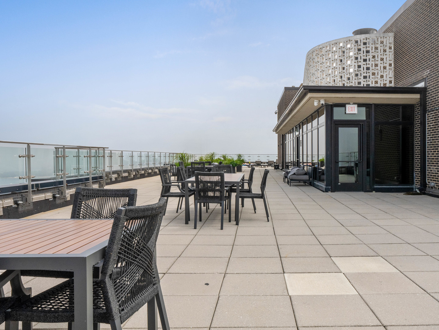 2nd image of 1440 N Lake Shore Dr, Chicago, IL 60610