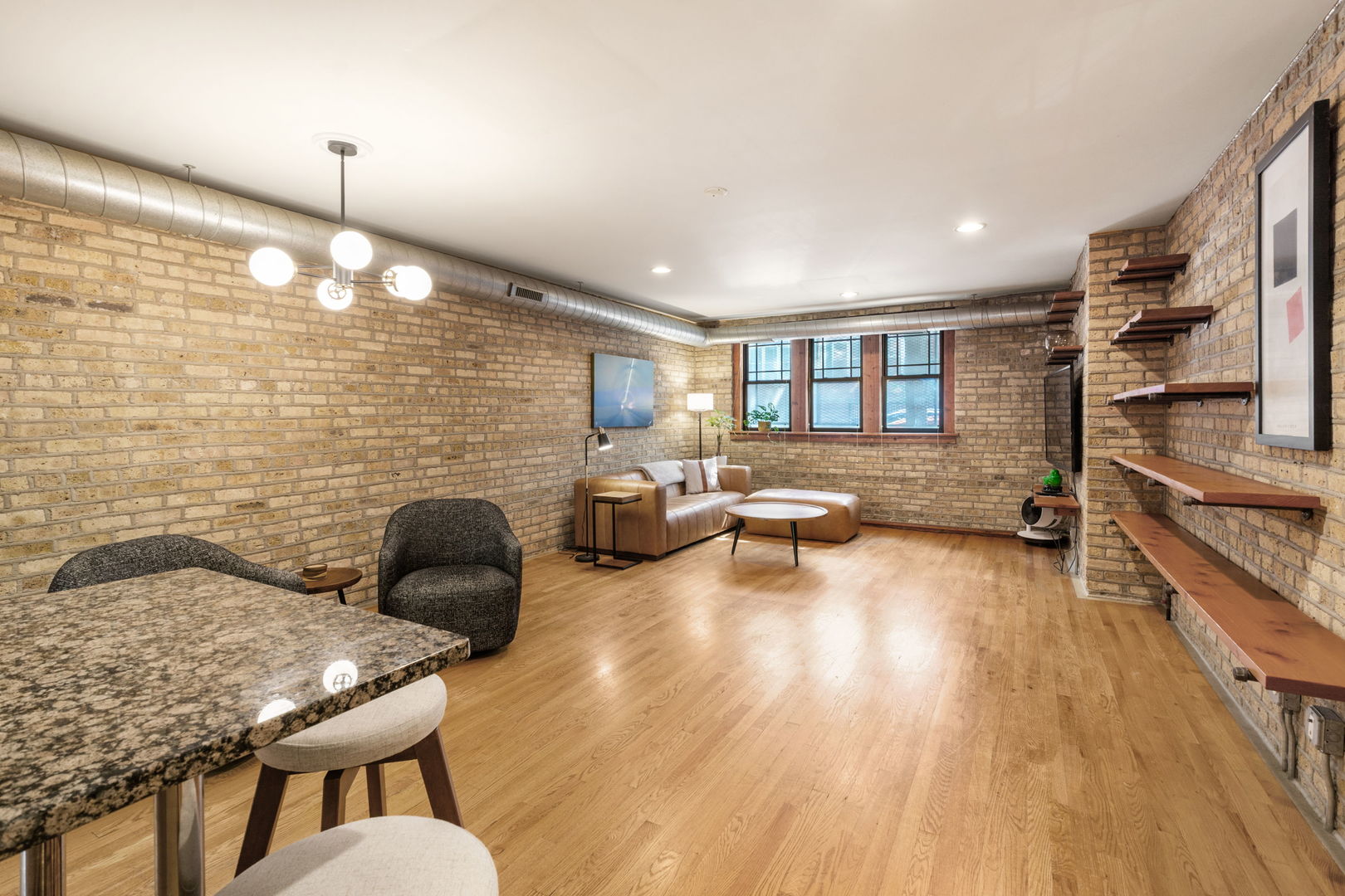 Homes for sale in Chicago, IL | 7020 N Paulina St, Chicago, IL 60626