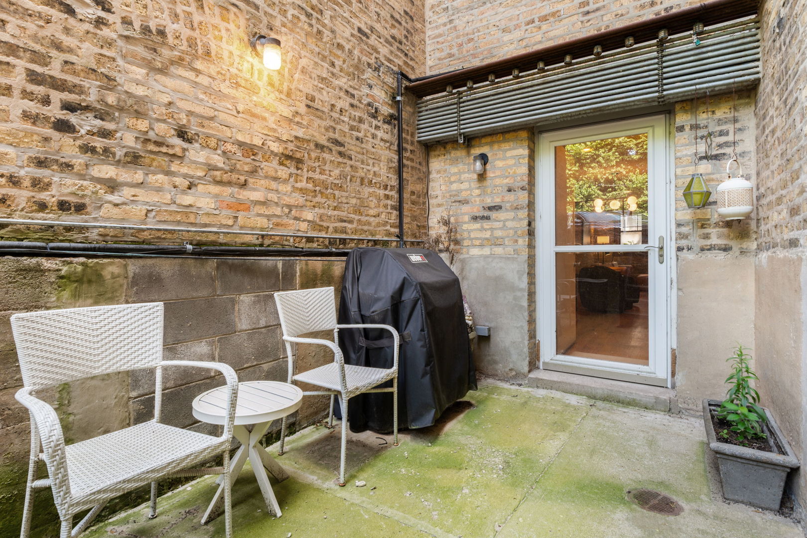 Homes for sale in Chicago, IL | 7020 N Paulina Street, Chicago, IL 60626 | Houzeo
