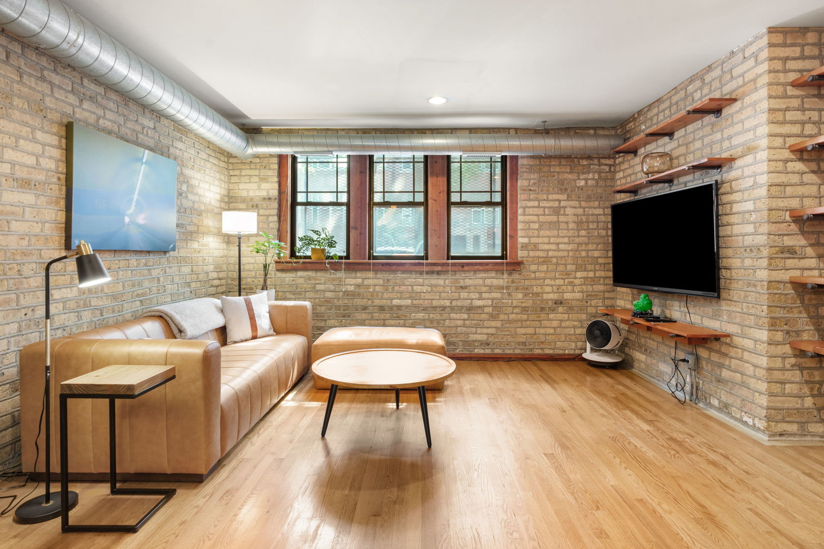 Homes for sale in Chicago, IL | 7020 N Paulina St, Chicago, IL 60626
