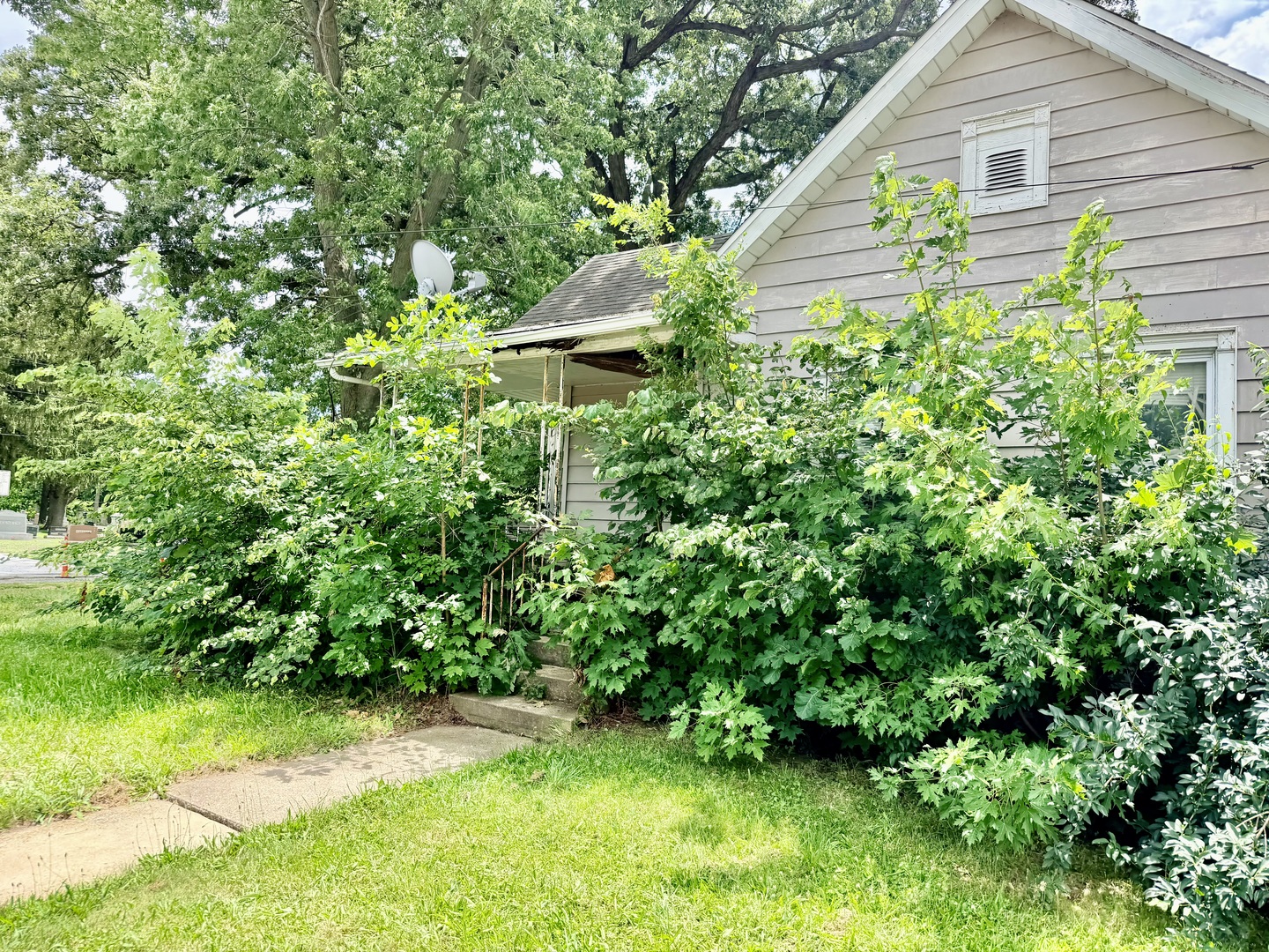 Homes for sale in Pontiac, IL | 214 E Reynolds St, Pontiac, IL 61764 | MLS# 12709956