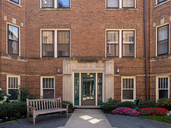 3rd image of 719 Hinman Ave #2E, Evanston, IL 60202 | MLS# 12709979