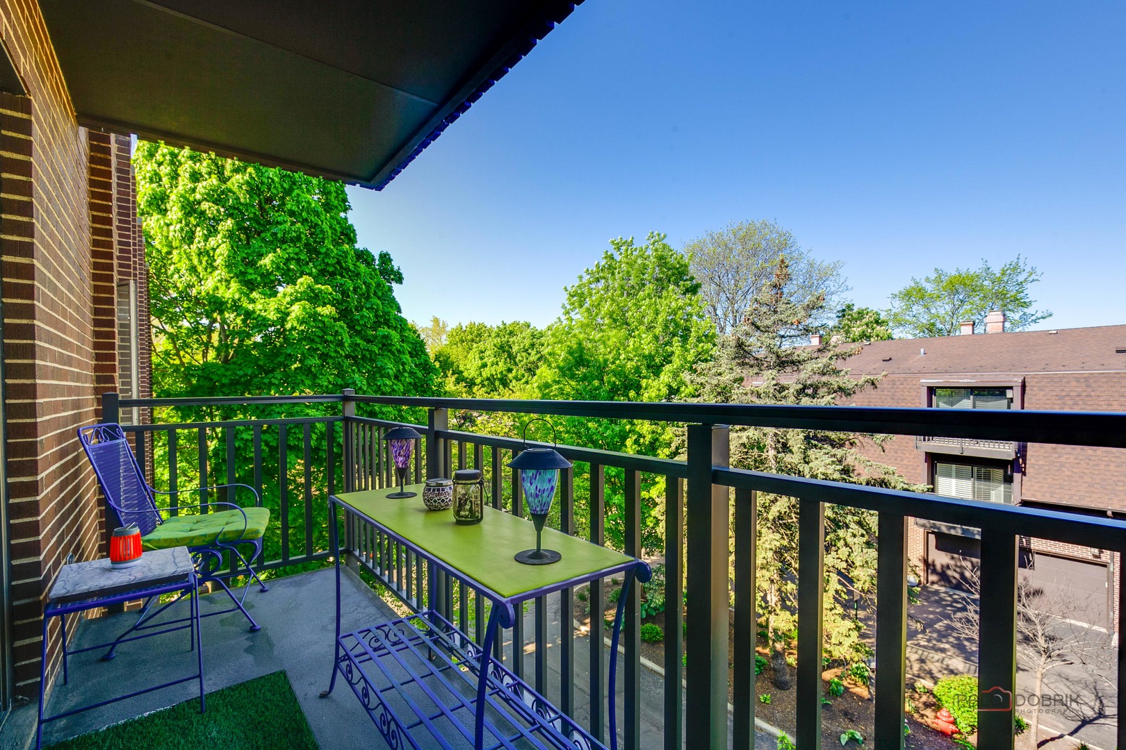 Homes for sale in Highland Park, IL | 1000 Deerfield Rd, Highland Park, IL 60035