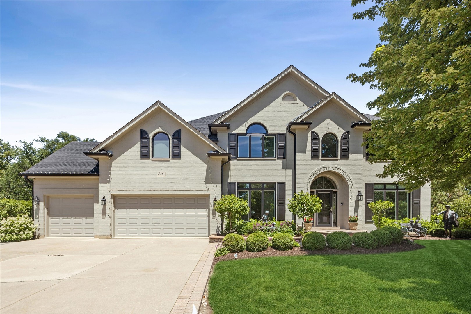 1st image of 2s351 Chaucer Ct, Glen Ellyn, IL 60137 | MLS# 12710004