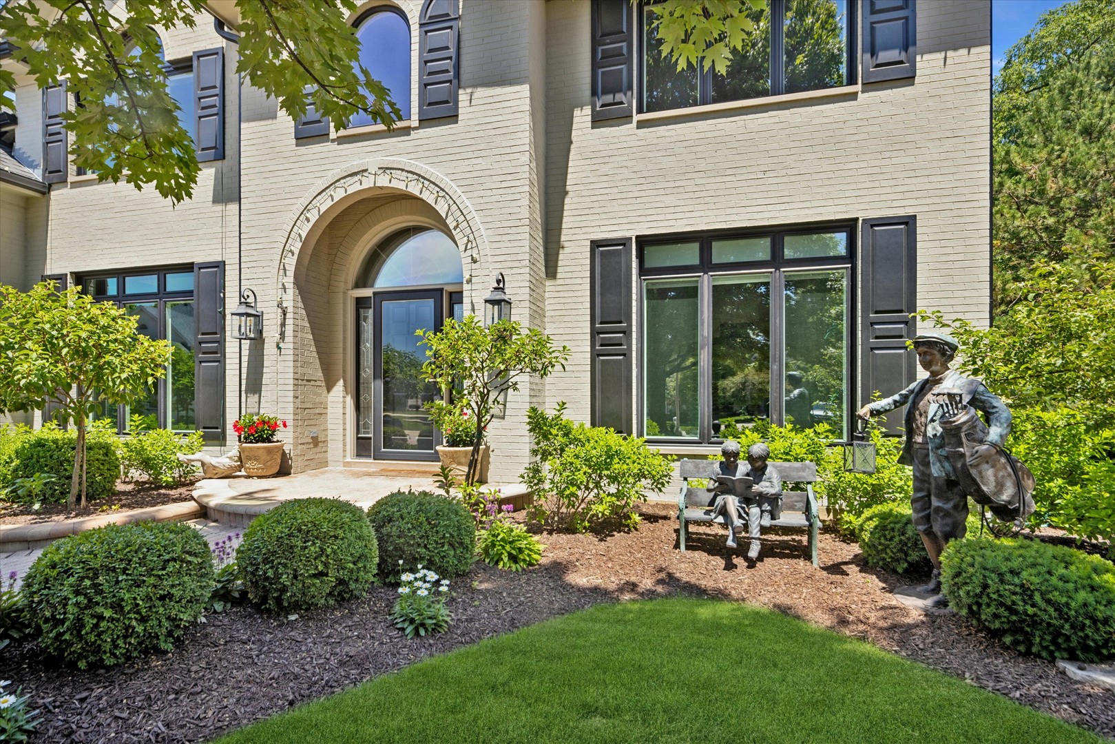 2nd image of 2s351 Chaucer Ct, Glen Ellyn, IL 60137 | MLS# 12710004