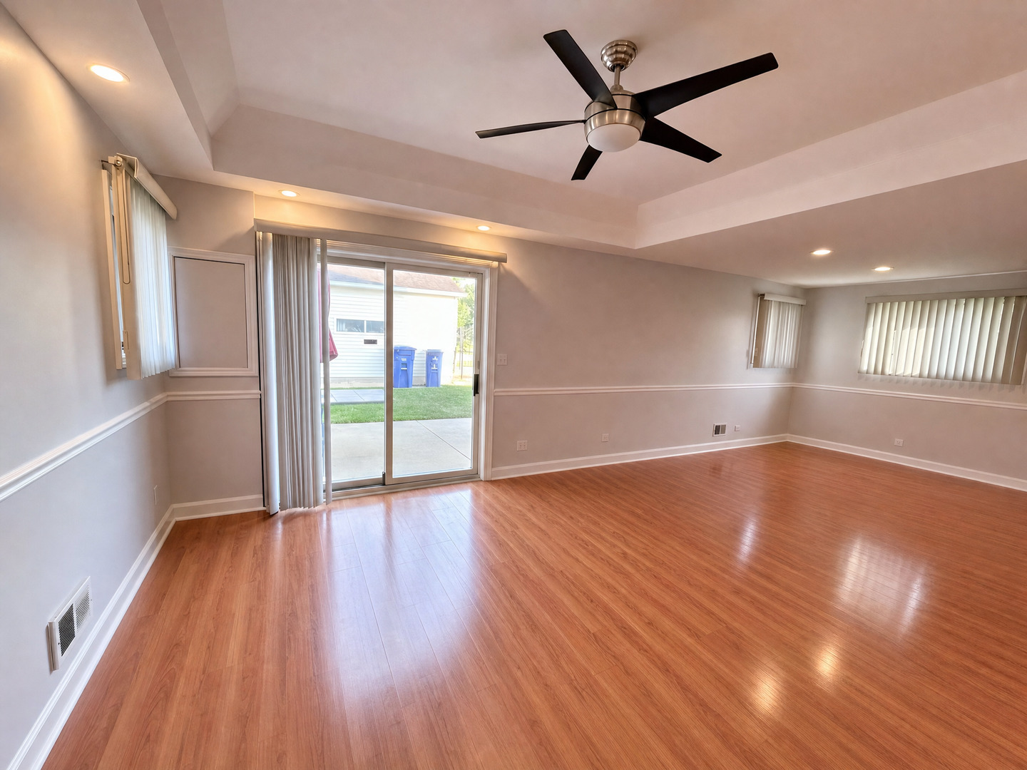 4th image of 1131 E Grant Dr, Des Plaines, IL 60016 | MLS# 12710011