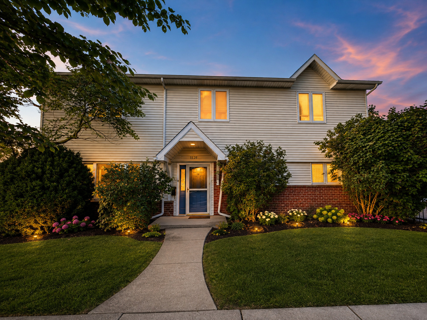 1st image of 1131 E Grant Dr, Des Plaines, IL 60016 | MLS# 12710011