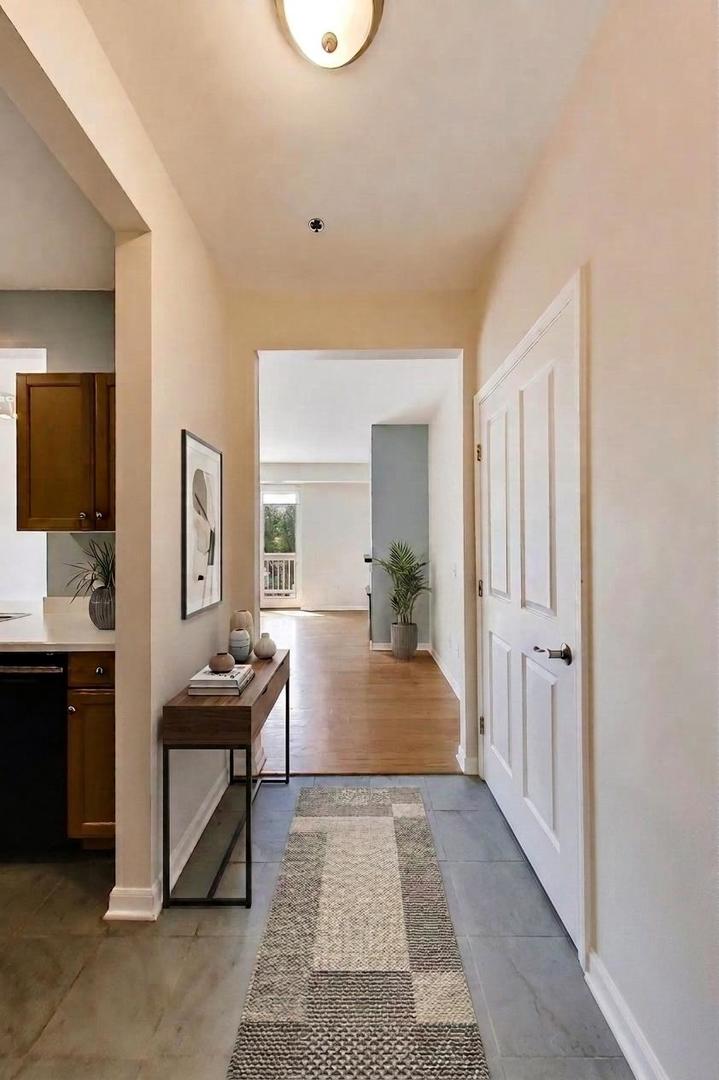 3rd image of 2951 Central St #307, Evanston, IL 60201 | MLS# 12710064