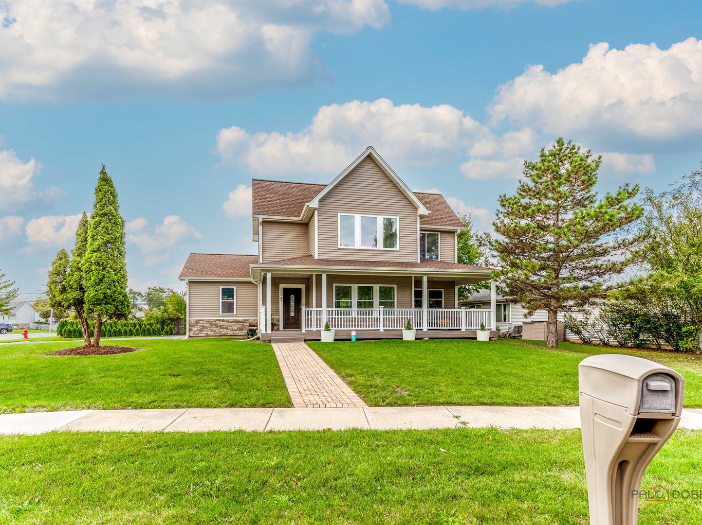 Homes for sale in Lake Villa, IL | 355 Woodhill Ln, Lake Villa, IL 60046 | MLS# 12710067