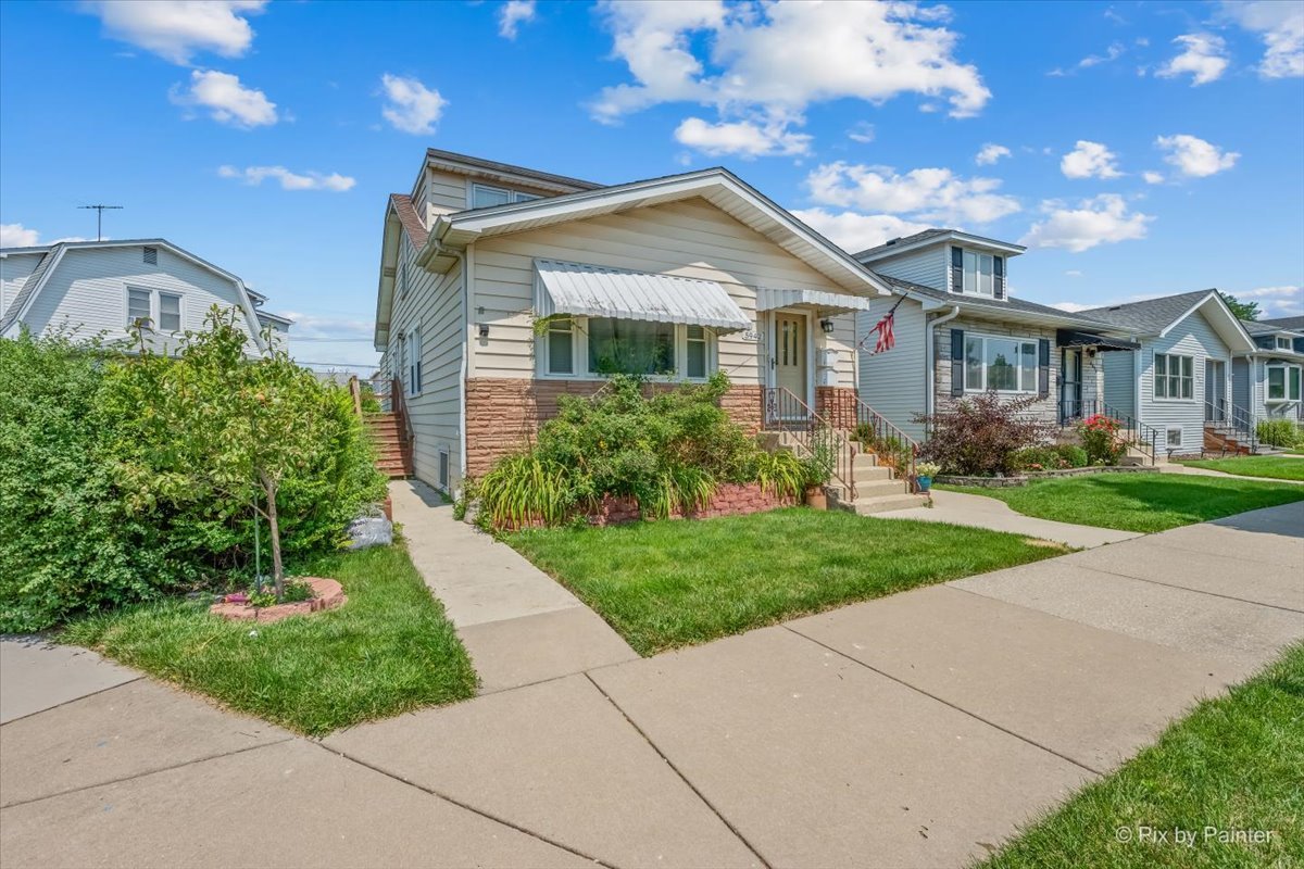 1st image of 5942 W Thorndale Ave, Chicago, IL 60646 | MLS# 12710112