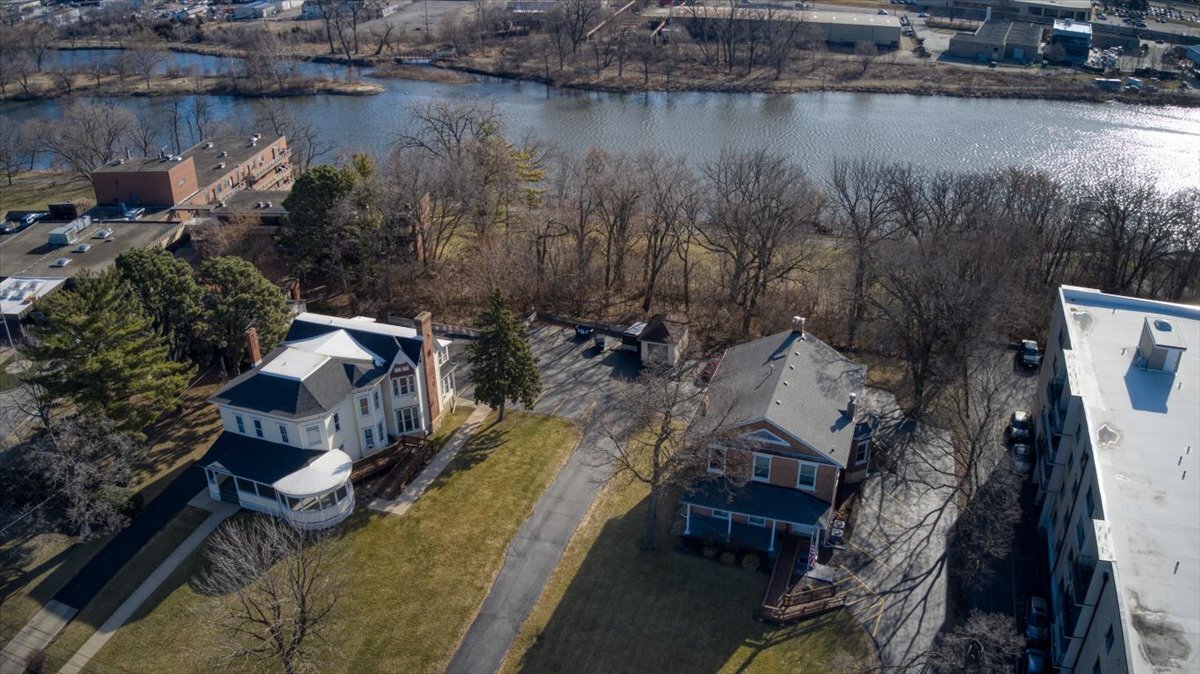 47th image of 479 N Lake St, Aurora, IL 60506 | MLS# 12710125