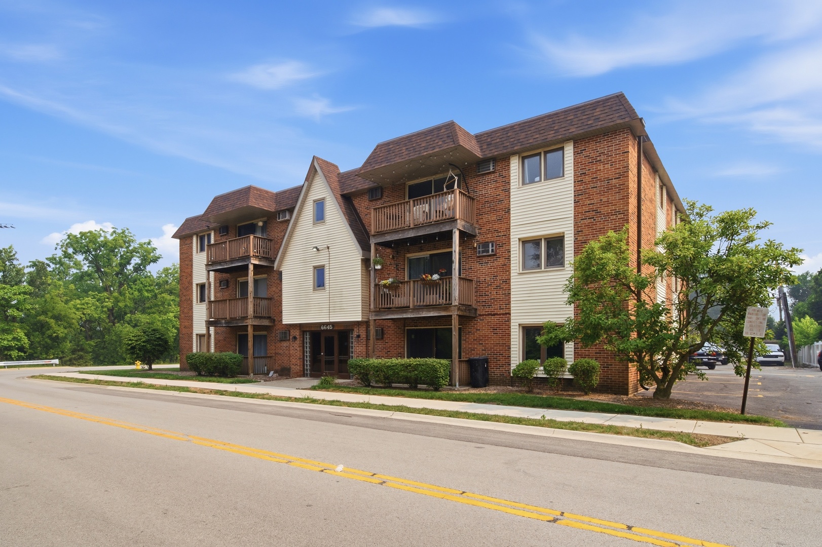 4th image of 6645 172Nd St, Tinley Park, IL 60477