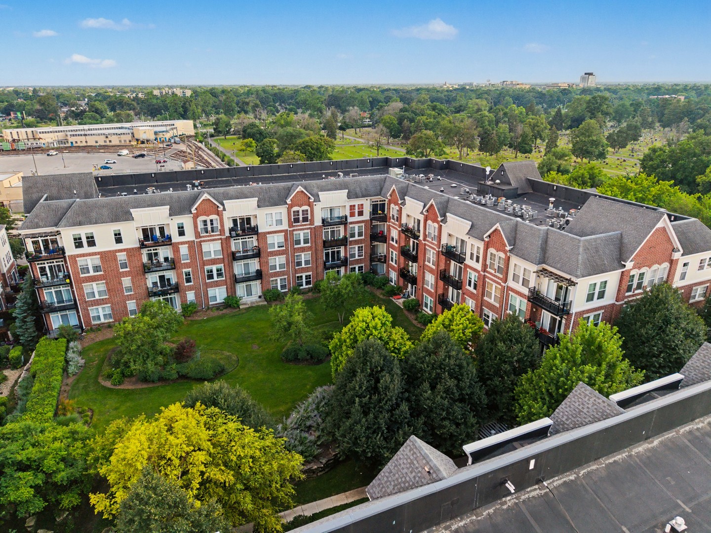 3rd image of 7753 Van Buren St #312, Forest Park, IL 60130 | MLS# 12710141