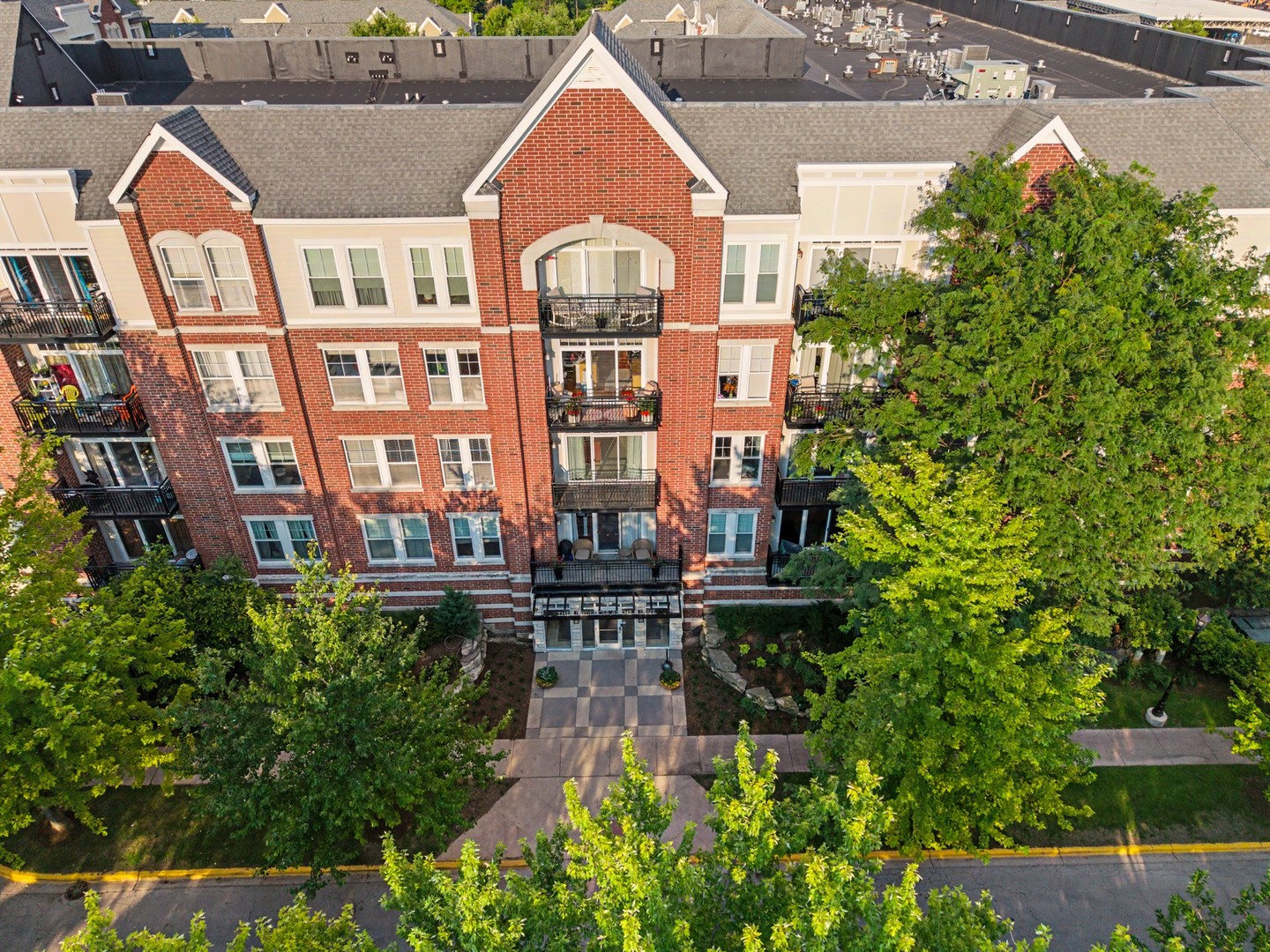 2nd image of 7753 Van Buren St #312, Forest Park, IL 60130 | MLS# 12710141