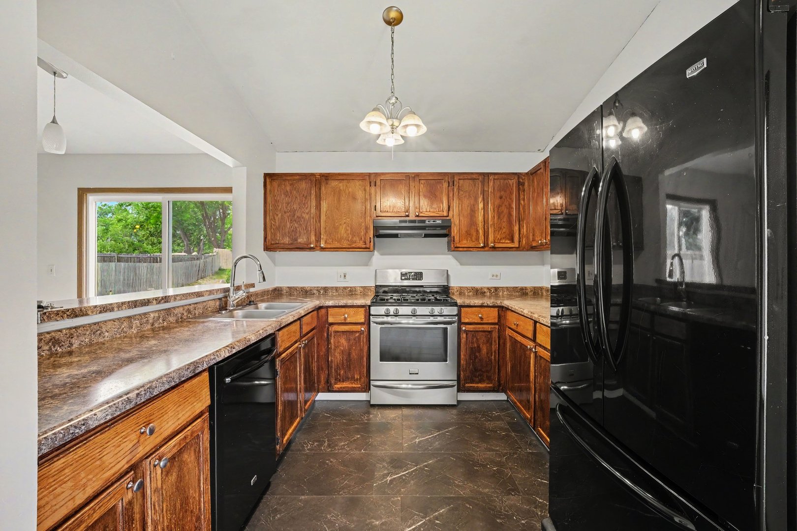 Homes for sale in Zion, IL | 3512 Portsmouth Dr, Zion, IL 60099 | MLS# 12710202