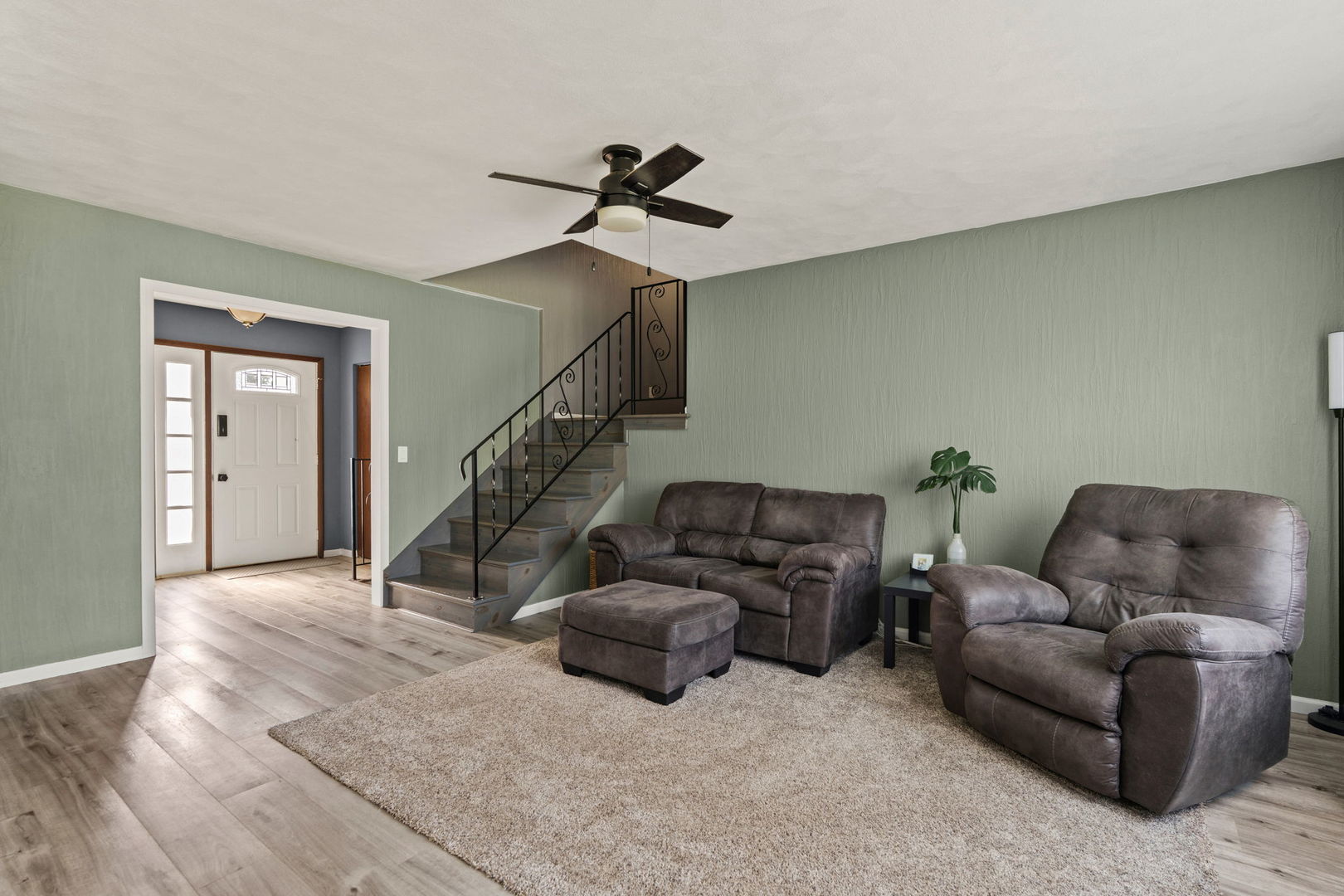 Homes for sale in Geneseo, IL | 25 Woodcrest Dr, Geneseo, IL 61254 | MLS# 12710229