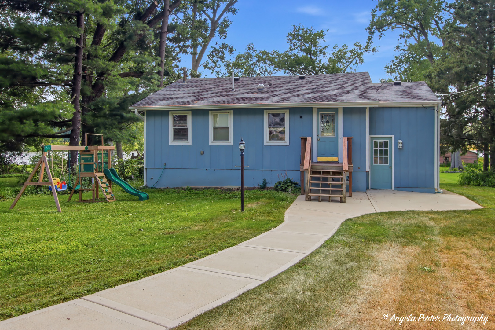 3rd image of 4813 Wildwood Dr, Mc Henry, IL 60051 | MLS# 12710247