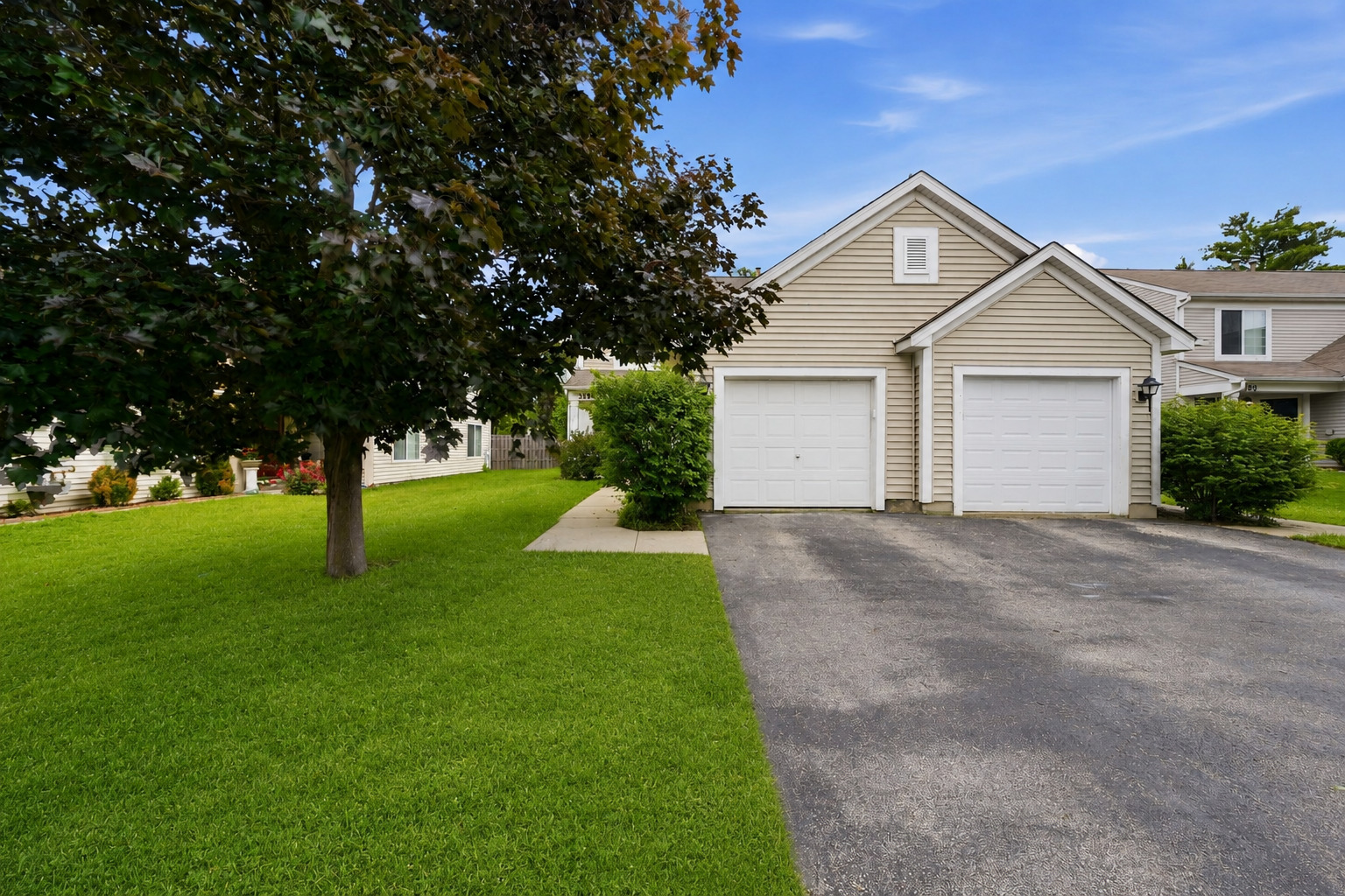 Homes for sale in Lake In The Hills, IL | 3183 Impressions Dr, Lake In The Hills, IL 60156 | MLS# 12710248