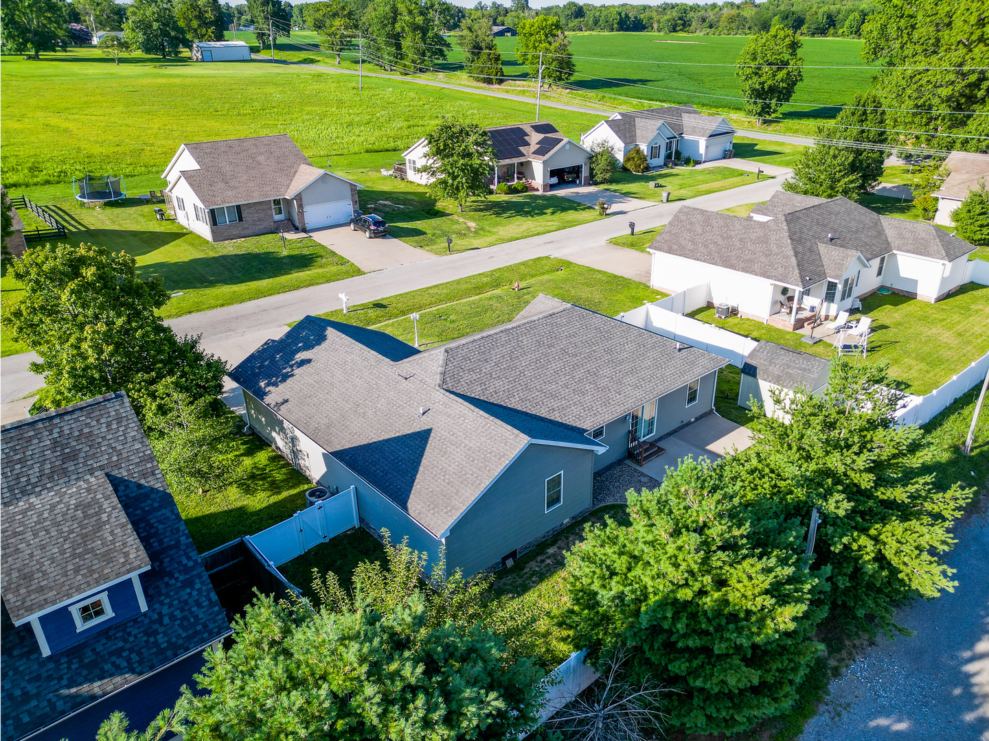 4th image of 406 Bhrett Dr, Energy, IL 62933 | MLS# 12710267