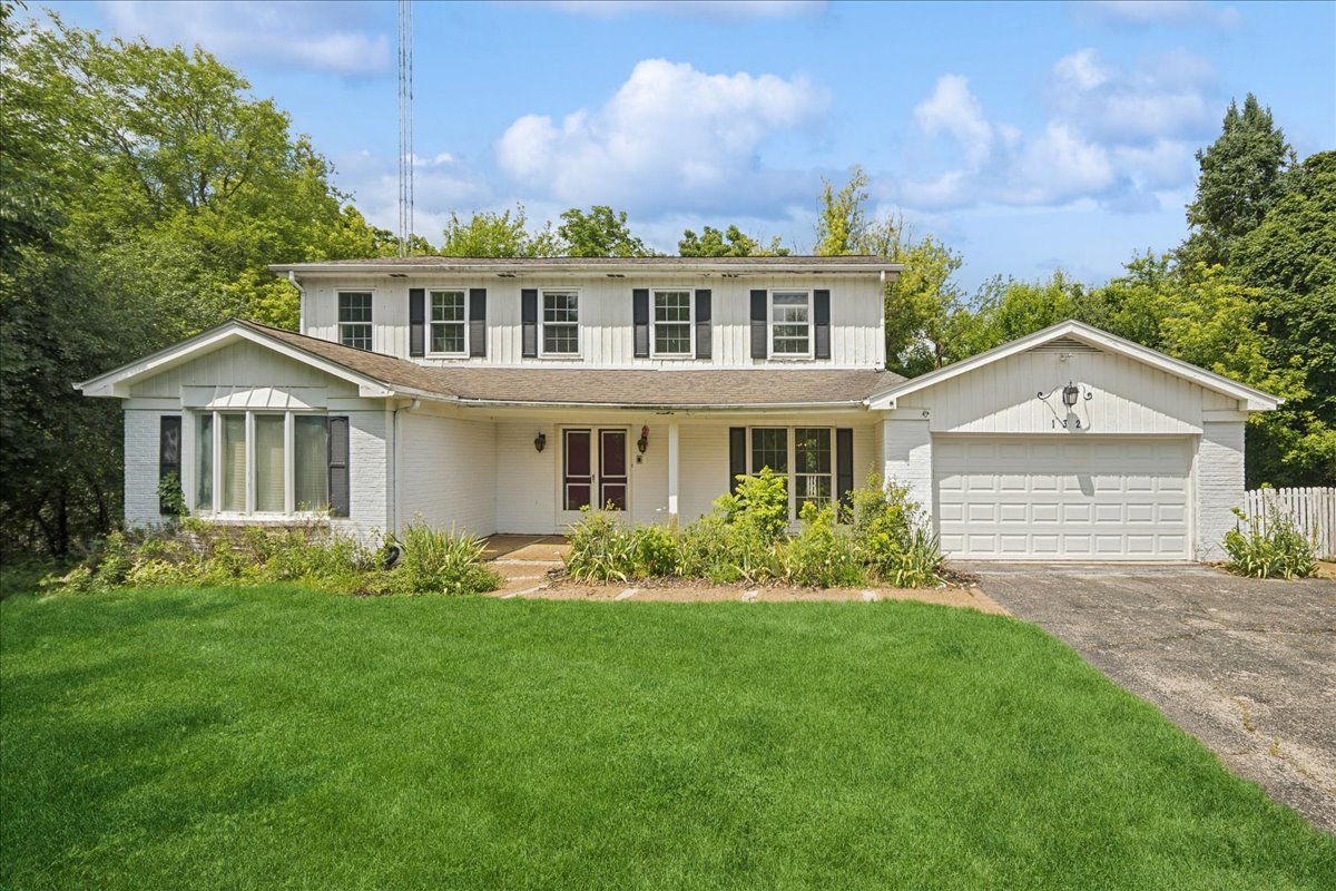 1st image of 132 Wagon Wheel Ln, Barrington, IL 60010 | MLS# 12710269