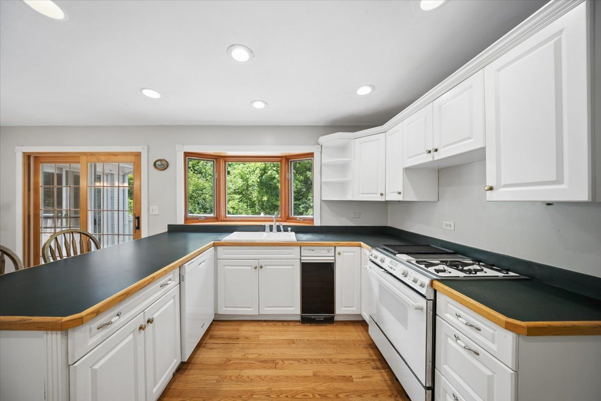 5th image of 132 Wagon Wheel Ln, Barrington, IL 60010 | MLS# 12710269