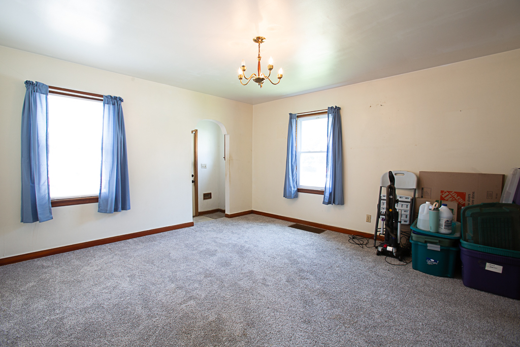 5th image of 618 Maple St, Bloomington, IL 61701 | MLS# 12710298