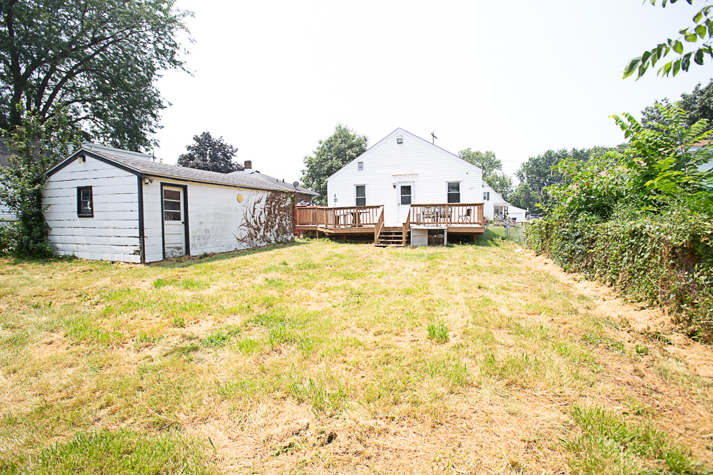 20th image of 618 Maple St, Bloomington, IL 61701 | MLS# 12710298