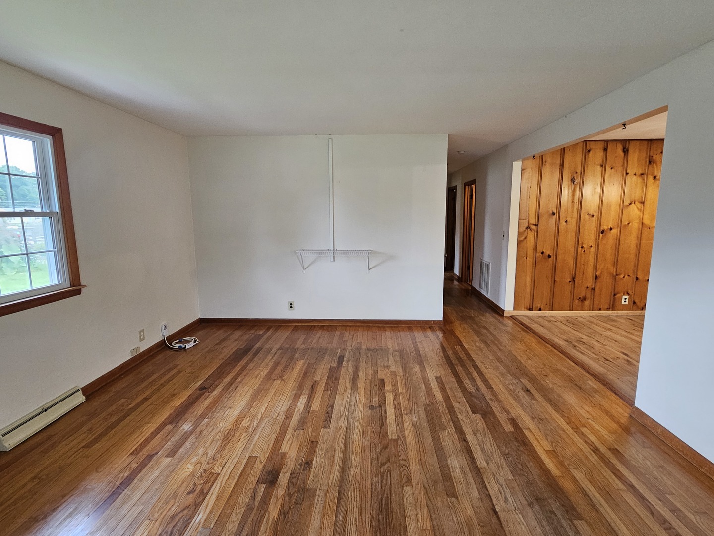 3rd image of 210 Dorris Dr, Metropolis, IL 62960 | MLS# 12710312