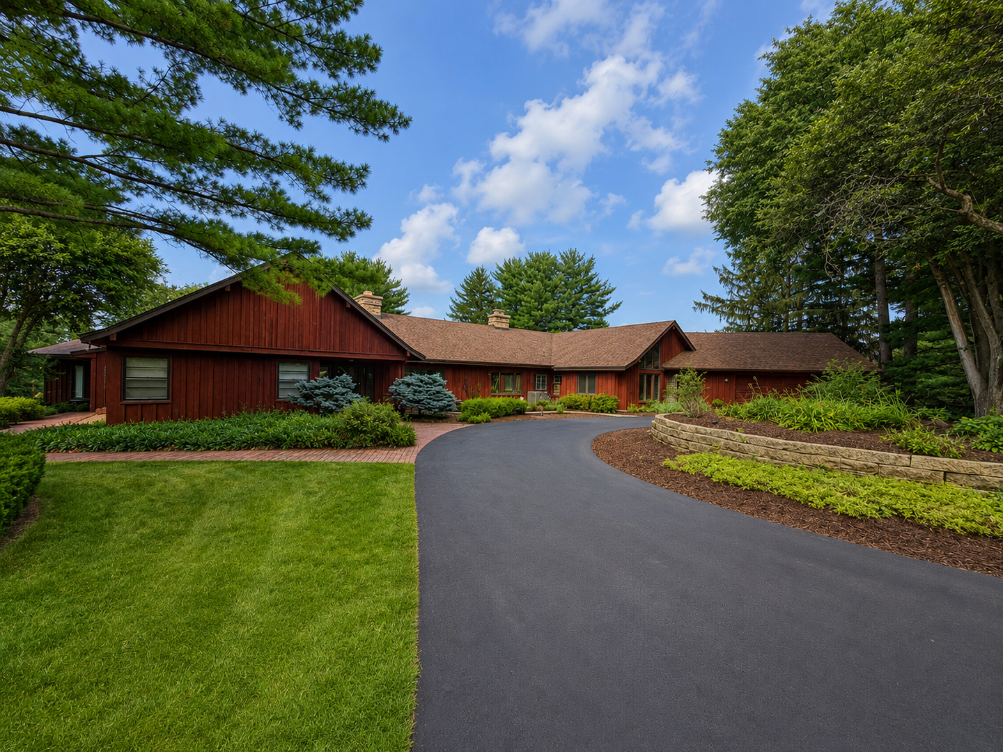Homes for sale in Roscoe, IL | 7328 Kinnikinnick Dr, Roscoe, IL 61073 | MLS# 12710315