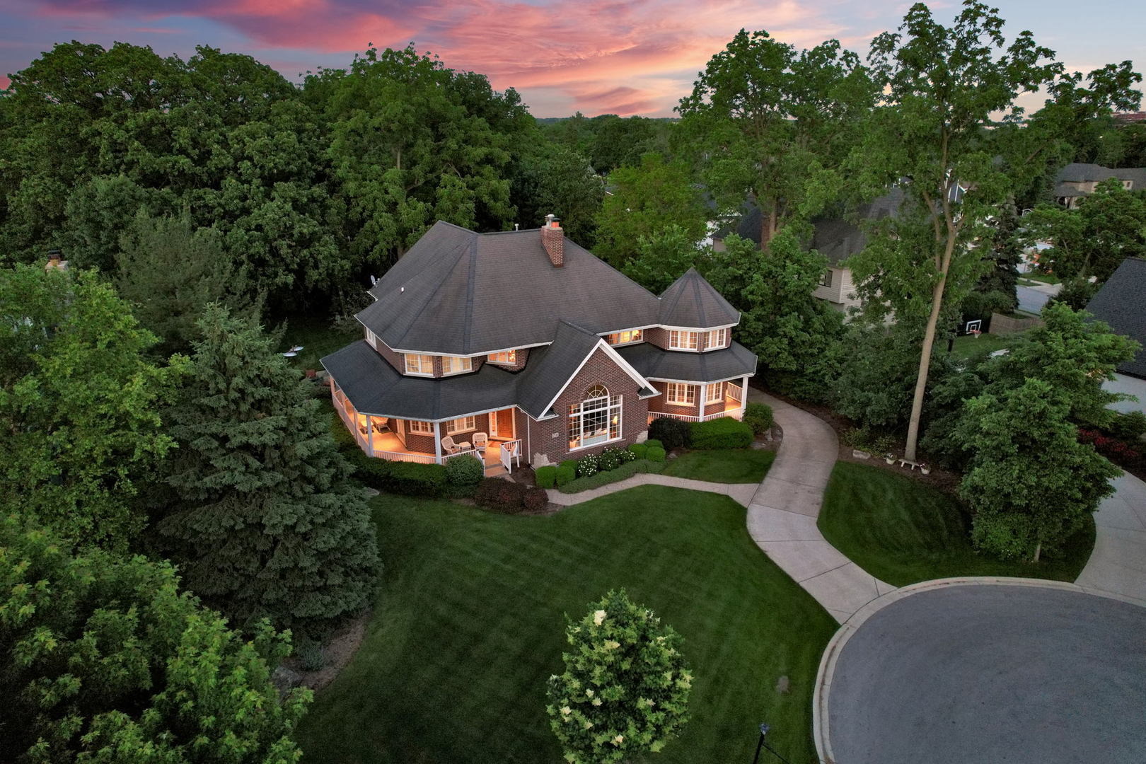 5th image of 70 Forest Ave, Naperville, IL 60540 | MLS# 12710318