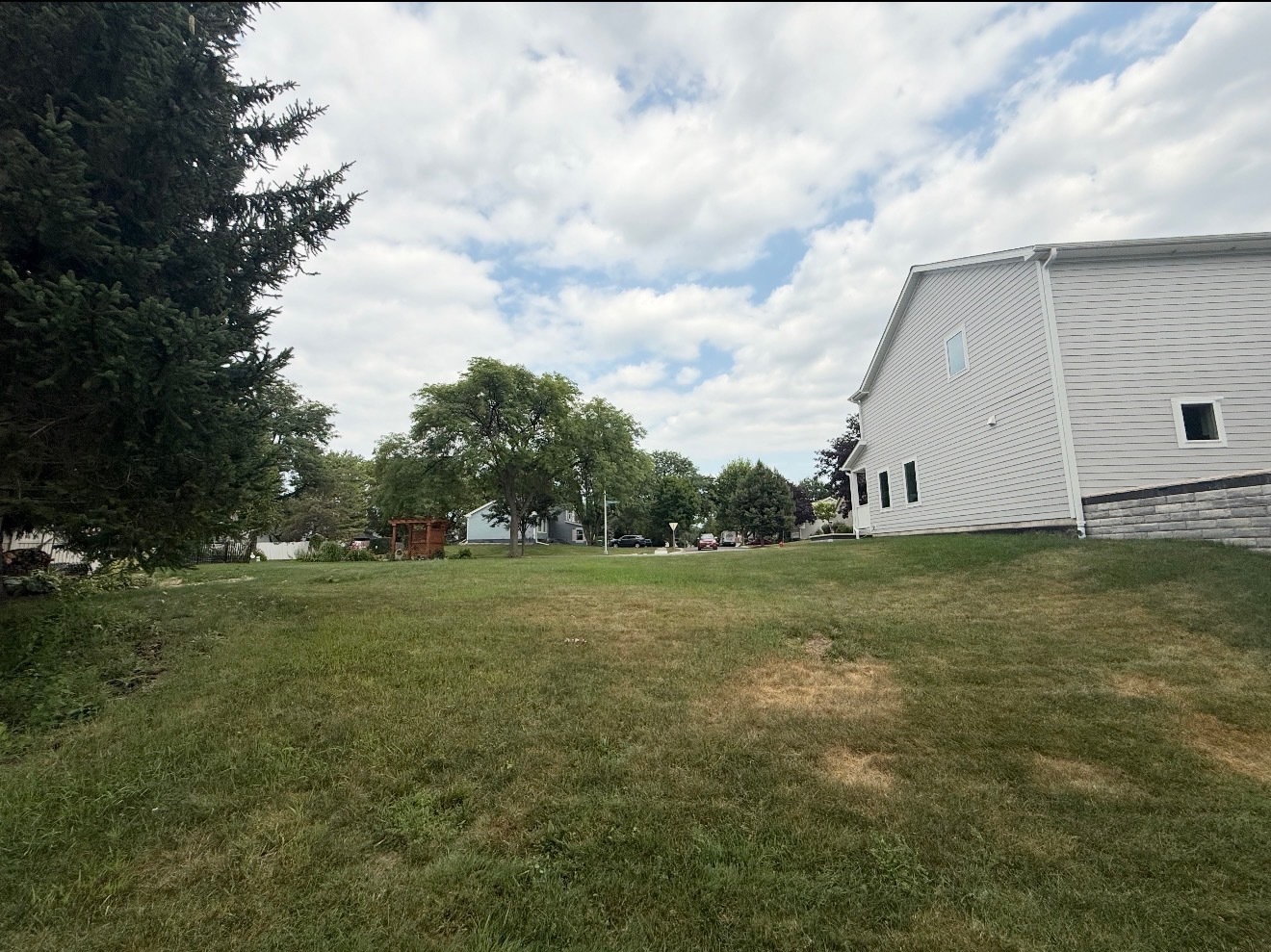 3rd image of 1140 Honeysuckle Dr, Wheeling, IL 60090 | MLS# 12710327