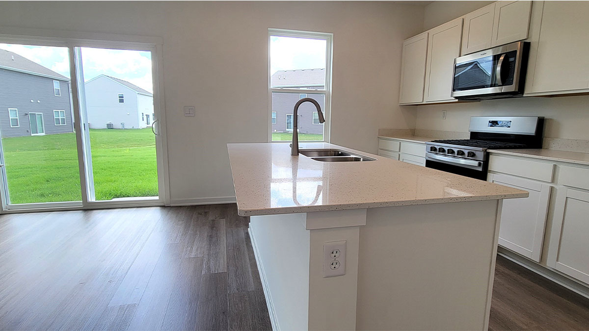 4th image of 2253 Cobble Springs Dr, Wonder Lake, IL 60097 | MLS# 12710330