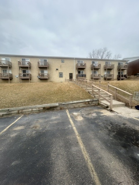 8th image of 821 Bode Rd #4, Elgin, IL 60120 | MLS# 12710348
