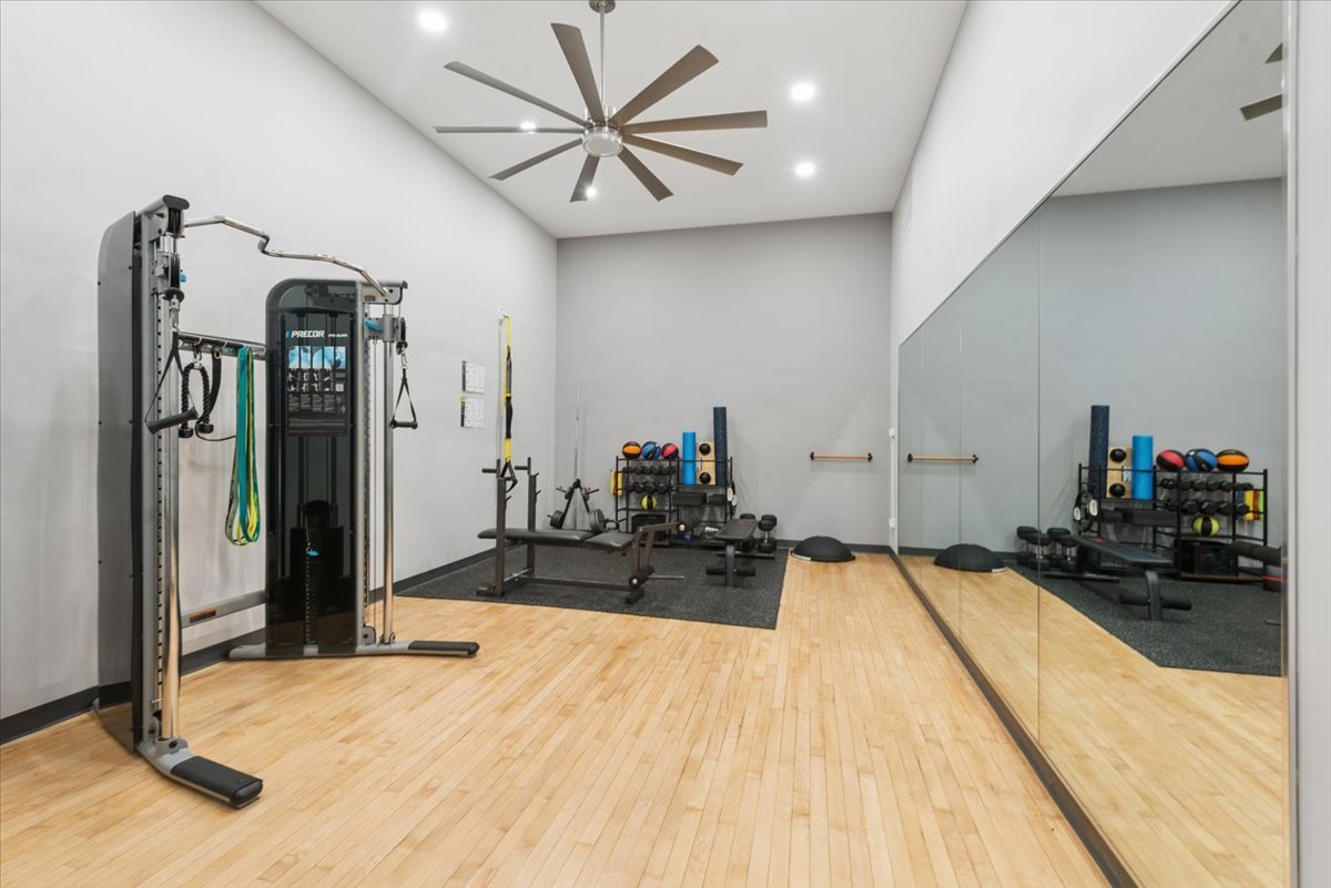 2nd image of 1501 Hinman Ave, Evanston, IL 60201