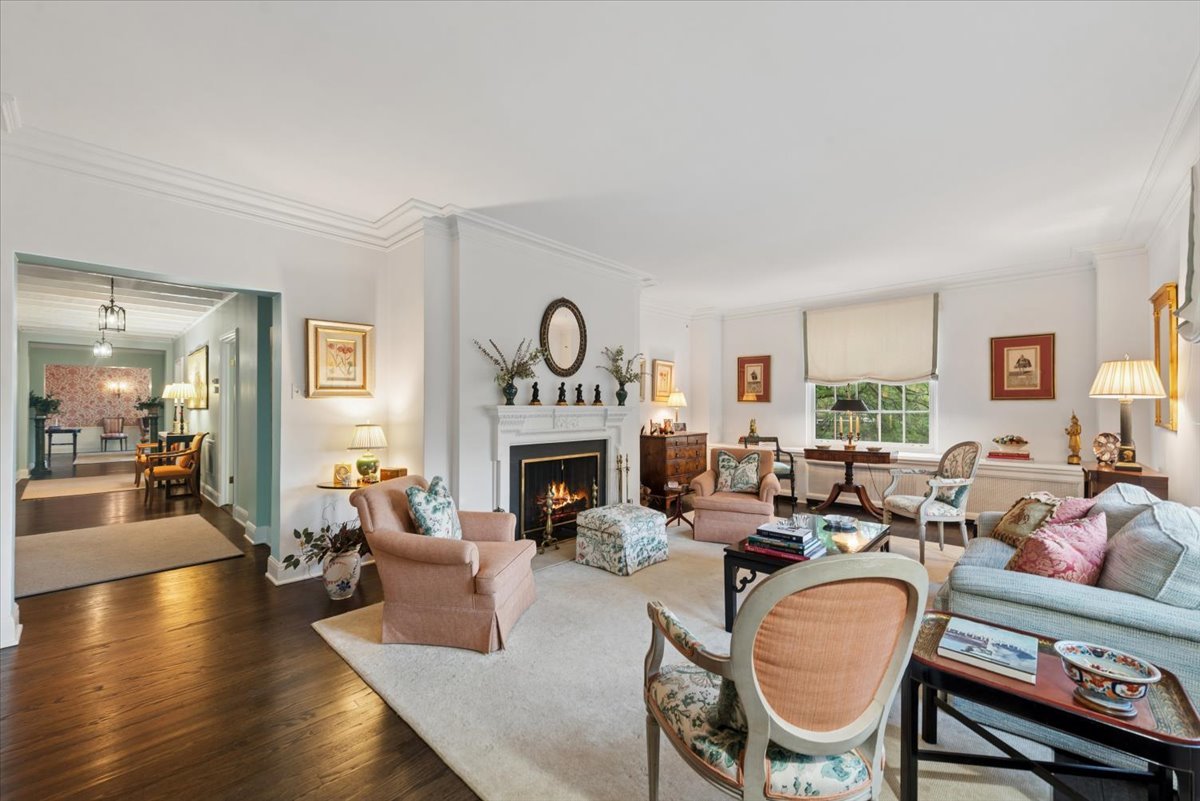 5th image of 1501 Hinman Ave, Evanston, IL 60201