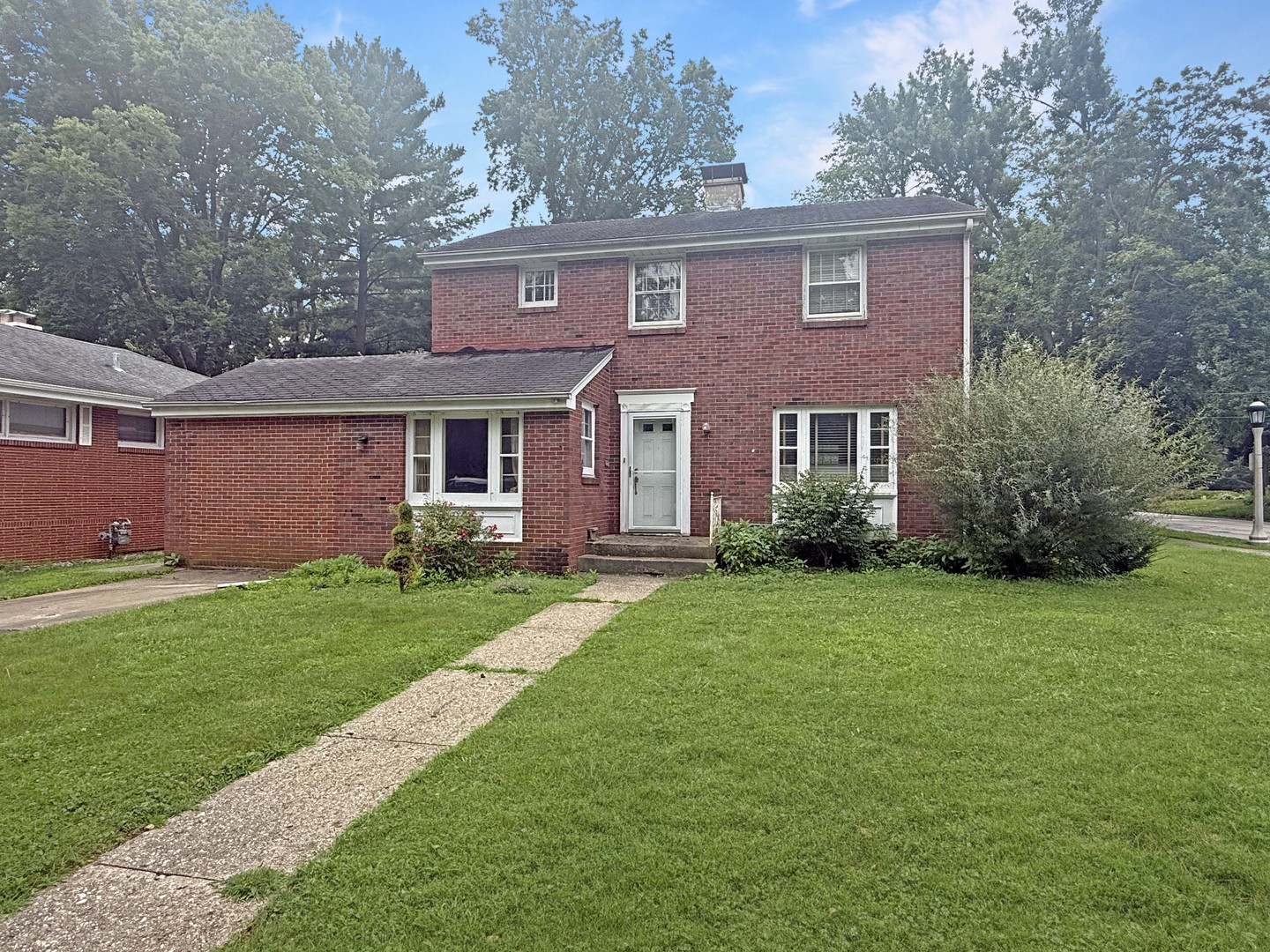 Homes for sale in Urbana, IL | 117 W Delaware Ave, Urbana, IL 61801 | MLS# 12710412
